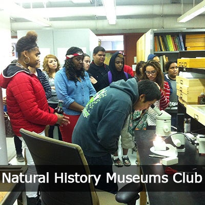 students of Natural History Museums Club (c) UCR/CNAS